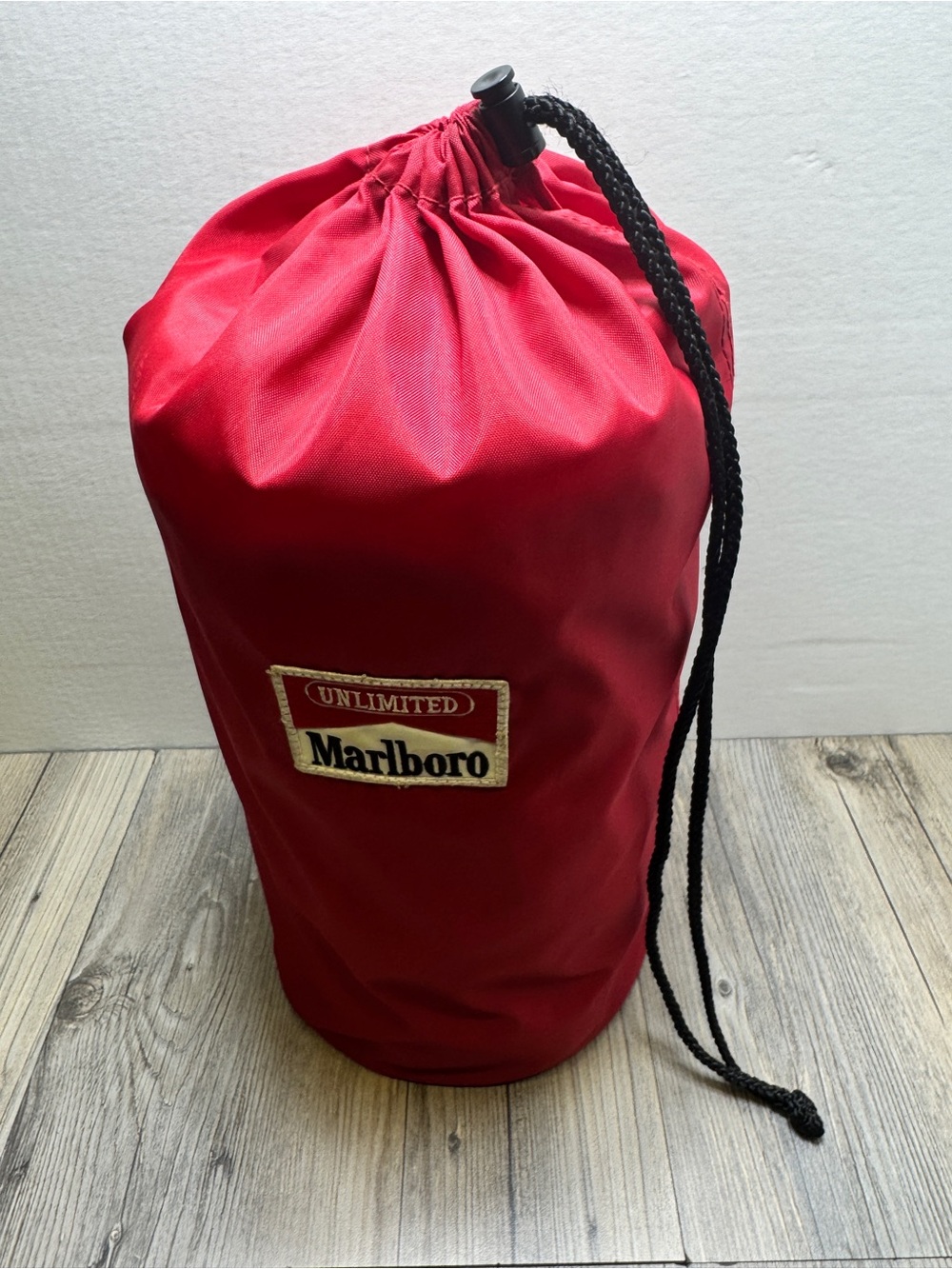 Vintage 1995 Marlboro Unlimited Logo Sleeping Bag Outdoor Camping Red Giveaway